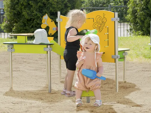 Milo – Sandbord 1 L132 x B126 x H89 cm 